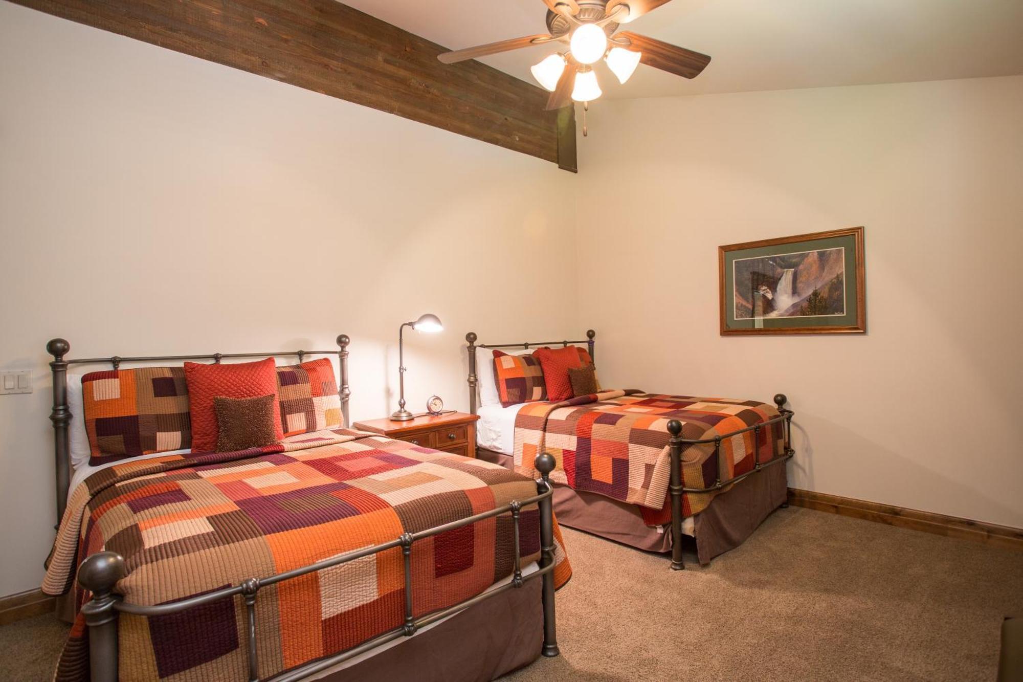 Silver Aspen - Five Bedroom Loft Luxury Townhome Hotel Room Solitude ภายนอก รูปภาพ