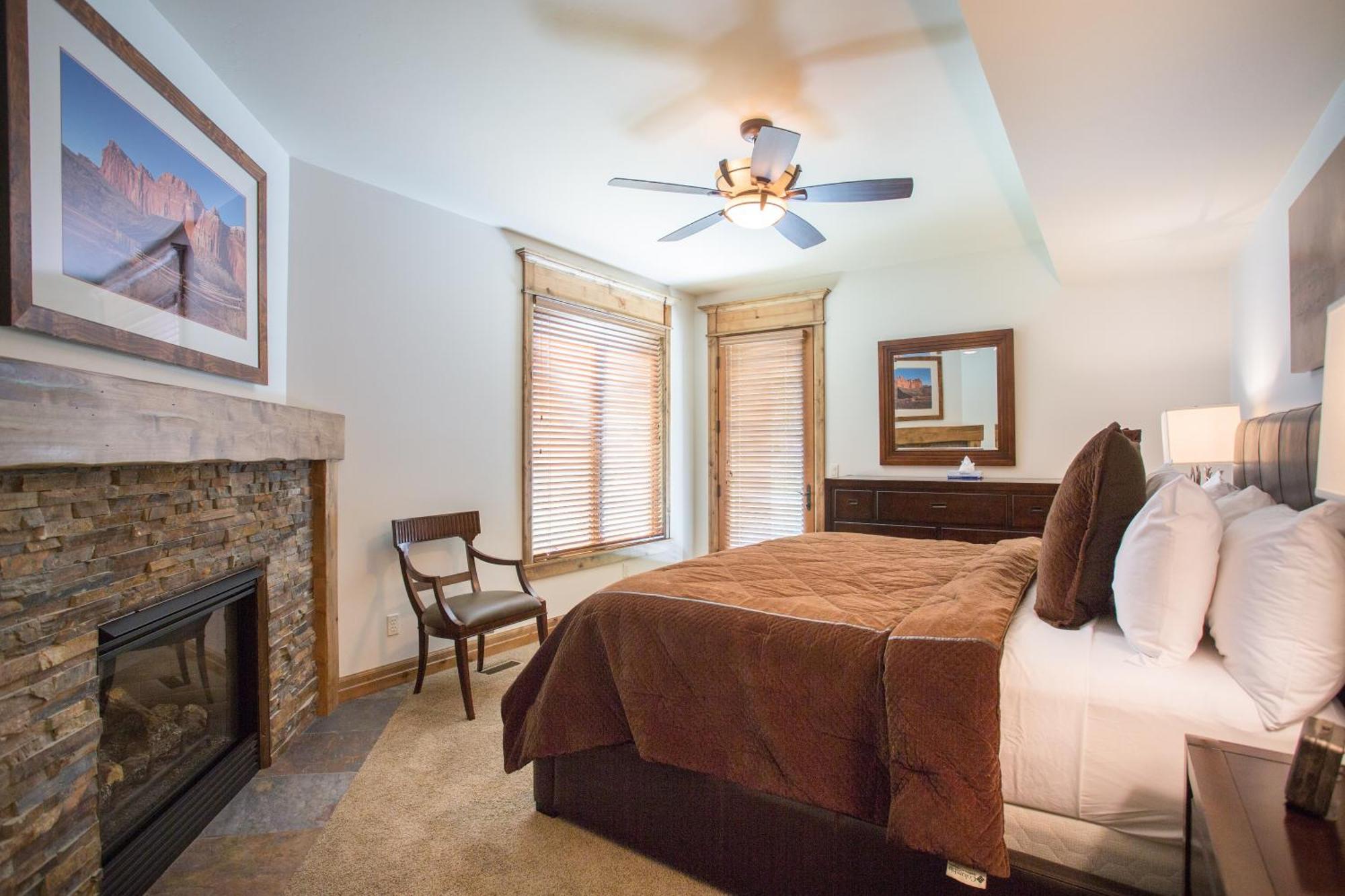 Silver Aspen - Five Bedroom Loft Luxury Townhome Hotel Room Solitude ภายนอก รูปภาพ